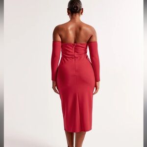 [ABERCROMBIE&FITCH] Off-Shoulder Midi Dress
